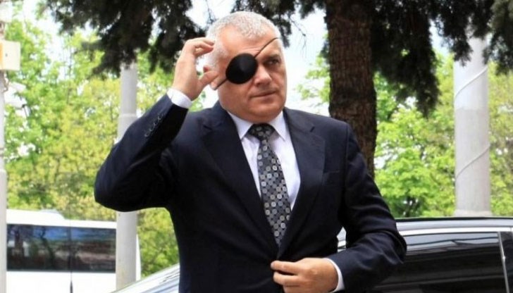 МВР арестува журналисти, които провеждат разследване как се унищожават документи, доказващи предполагаеми измами със средства от фондовете на ЕС МВР арестува журналисти, които провеждат разследване как се унищожават документи, доказващи предполагаеми измами със средства от фондовете на ЕС