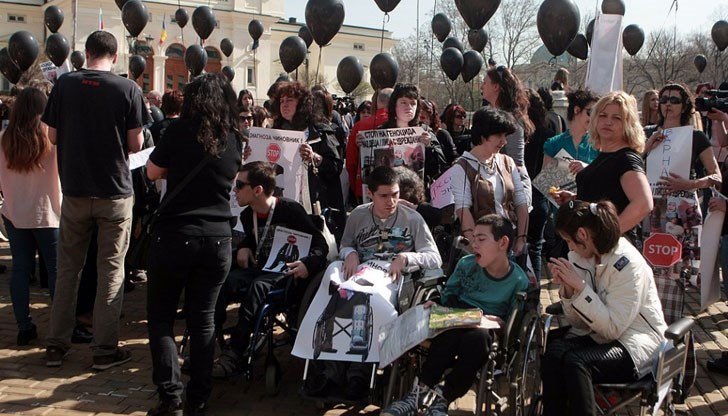 Всички плакахме на новините за умрелите деца до умрелите си родители, казва Кристина Николаева Всички плакахме на новините за умрелите деца до умрелите си родители, казва Кристина Николаева