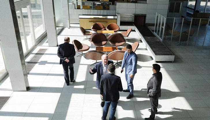 Идеята е летището да се превърне в пътнически и карго център за региона