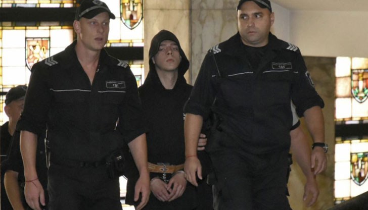 Христо Бръзицов отива в психиатричната болница в Ловеч