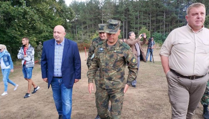 За 40 дни не са допуснати на българска територия 222-ма нелегални мигранти, уточни министърът на отбраната За 40 дни не са допуснати на българска територия 222-ма нелегални мигранти, уточни министърът на отбраната