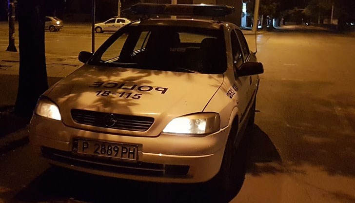 Джигитът се блъснал последователно в паркирана кола, в пътен знак и в дърво Джигитът се блъснал последователно в паркирана кола, в пътен знак и в дърво