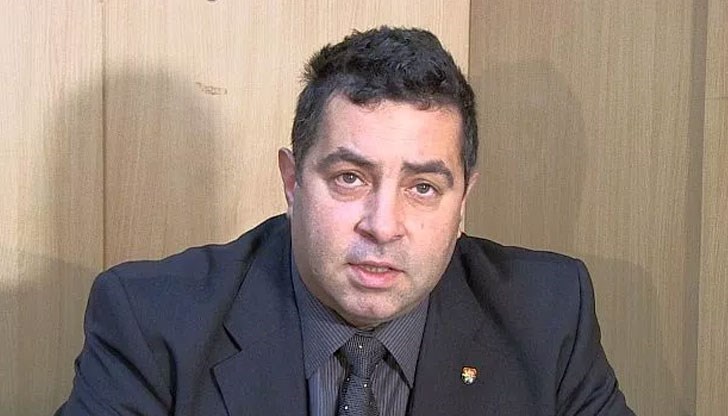 Областният управител заяви, че още от днес поетапно ще започне подмяната на електрическата мрежа, а до края на месец ноември би трябвало да се изгради и новата подстанция, която ще захранва града