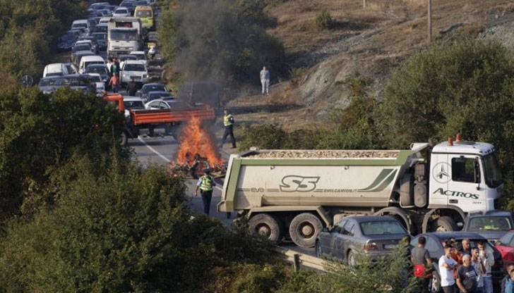 Със скандал беше белязан вторият ден от посещението на сръбския президент Александър Вучич в Северно Косово