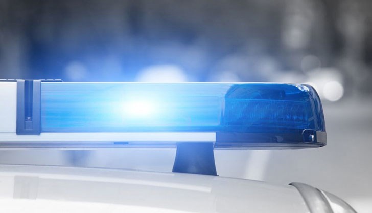 Те се возели на предната седалка на автомобил, управляван от 35-годишен мъж без книжка Те се возели на предната седалка на автомобил, управляван от 35-годишен мъж без книжка