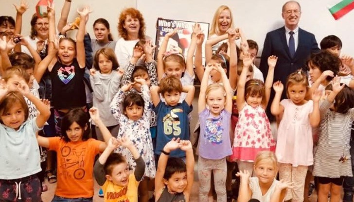 Деси дари на българско училище в Лос Анджелис последната си награда