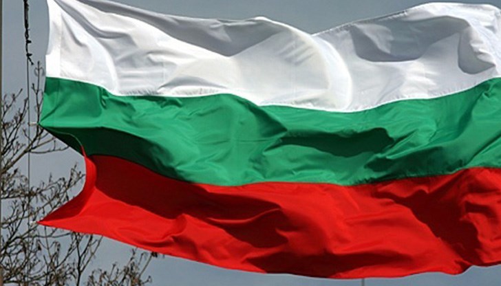 Празнувай, бедни ми народе! Напълни фейсбук с картинки и патриотични призиви! Празнувай, бедни ми народе! Напълни фейсбук с картинки и патриотични призиви!