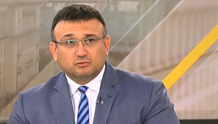 Като знам с какъв екип работя в момента, имам увереност да продължа Като знам с какъв екип работя в момента, имам увереност да продължа