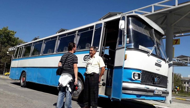 Носталгия по едно отминало време завладя група фенове на автобусите "Чавдар"