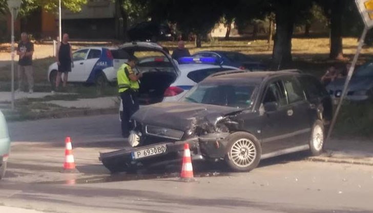 Сблъскали са се два леки автомобила
