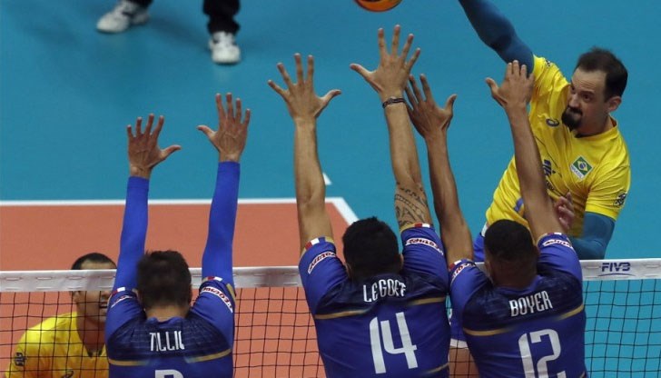 Чаканият с огромен интерес мач от група "В" на световното първенство по волейбол предложи истински спектакъл Чаканият с огромен интерес мач от група "В" на световното първенство по волейбол предложи истински спектакъл