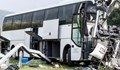 Автобус с деца се обърна край Лугано
