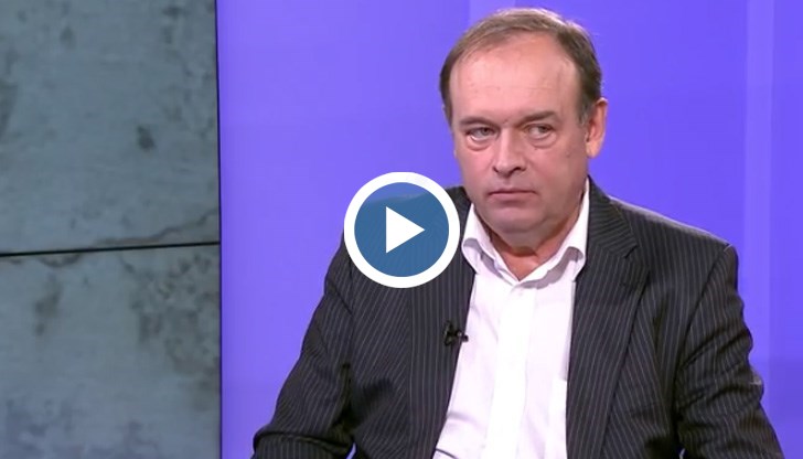 Отделно на това, дизайнерските дроги са му изпържили ума