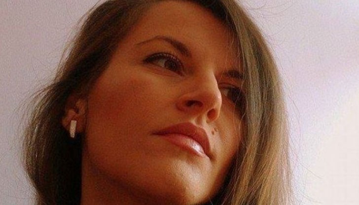 Миналият четвъртък 35-годишният Евгени Костов се опита да изнасили адвокатката, чиито услуги е ползвал повече от 8 пъти Миналият четвъртък 35-годишният Евгени Костов се опита да изнасили адвокатката, чиито услуги е ползвал повече от 8 пъти