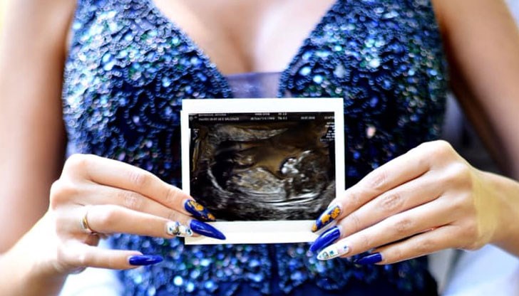 „Мис България 2009” очаква първото си дете