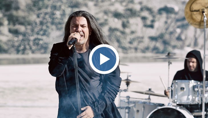 Видеоклипът към песента е част от националната кампания на Министерство на отбраната „Бъди войник”