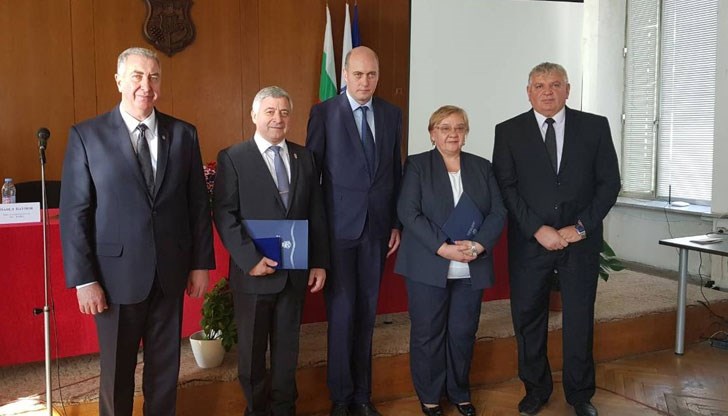 Ректорът и председателят на Общото събрание на Русенския университет бяха удостоени от кмета на града