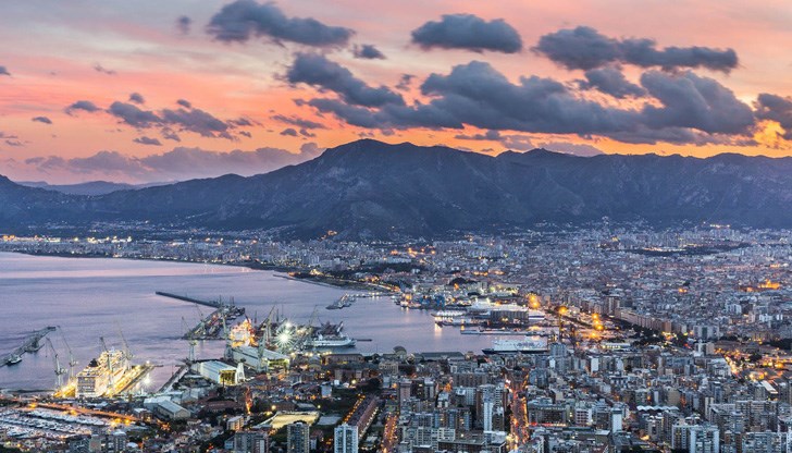 Нанесени са щети и по сгради в района Нанесени са щети и по сгради в района