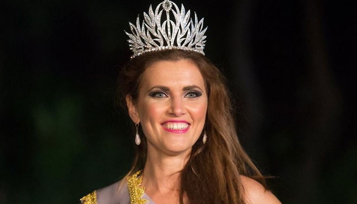 Чаровната Юлия Бакалова спечели конкурса "Мисис ЕС"