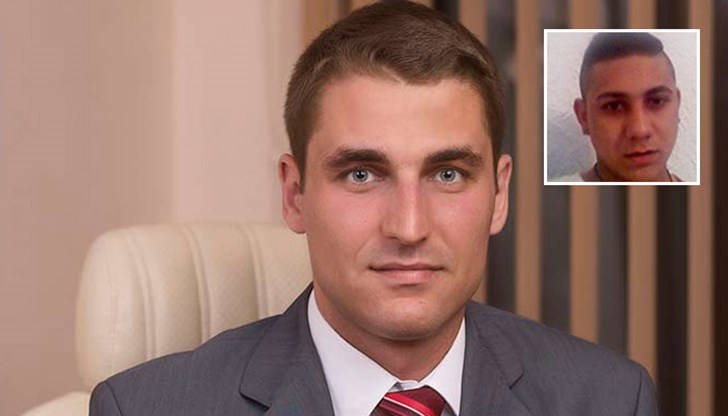 Дойнов е завършил право в РУ „Ангел Кънчев” през 2015 г. Дойнов е завършил право в РУ „Ангел Кънчев” през 2015 г.