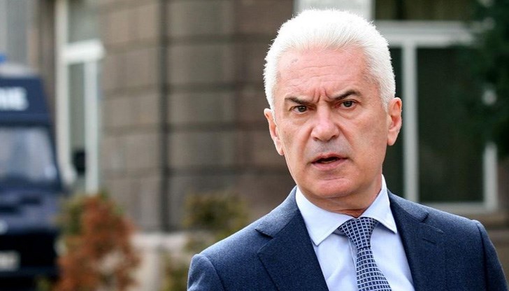 Няма да потърся Борисов. Той да не е султан. Той трябва да ме потърси