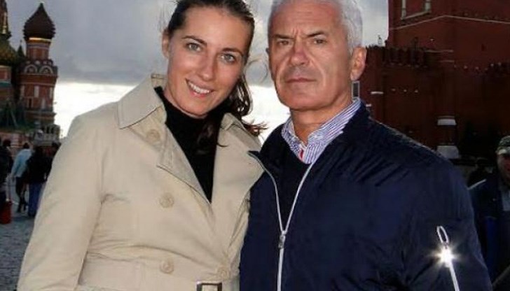 Мъжът ударил колата на Деница, а след това й налетял на бой Мъжът ударил колата на Деница, а след това й налетял на бой