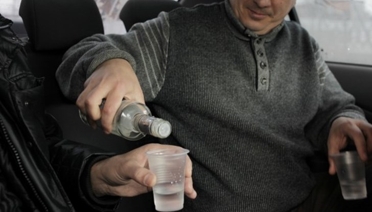 Шофьорът е задържан и конвоиран до УМБАЛ за даване на кръвна проба Шофьорът е задържан и конвоиран до УМБАЛ за даване на кръвна проба