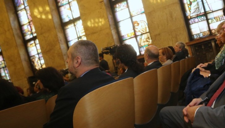 Определения като “корумпирани”, “паразити” и “чудовища” оказвали влияние върху правосъдието Определения като “корумпирани”, “паразити” и “чудовища” оказвали влияние върху правосъдието