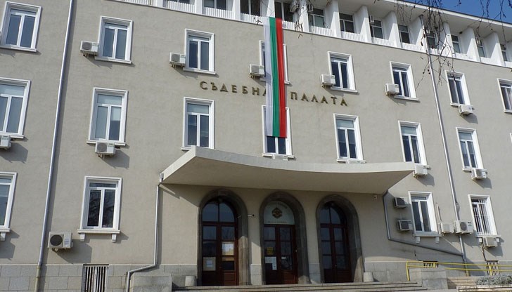 67-годишният мъж се сприятелявал с момичетата в социалната мрежа 67-годишният мъж се сприятелявал с момичетата в социалната мрежа