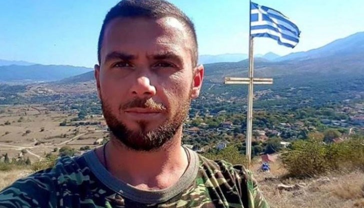 Константинос Кацифас е етнически грък, роден в село Баларат, но в момента живее в гръцката столица