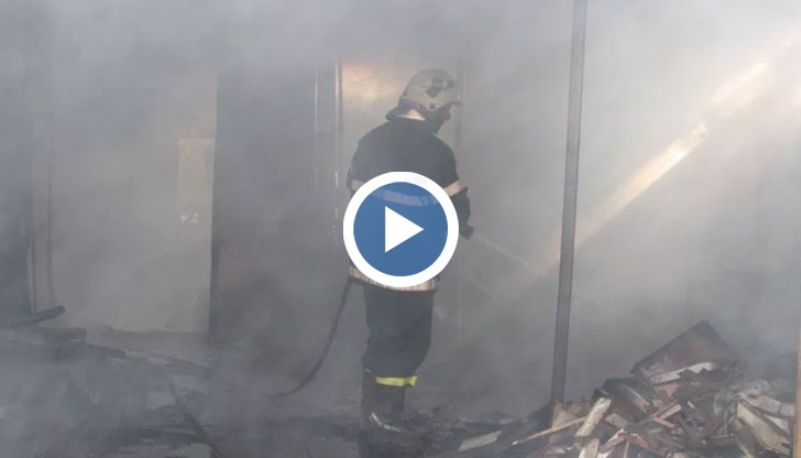 Горяла е работилница за изработка на мебели