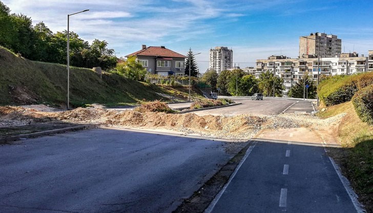 Долнопробното качество на ремонтите не си личи, но само ако е снимано от самолет