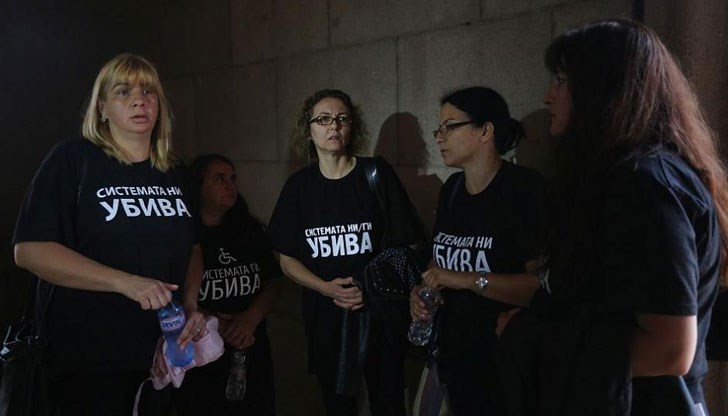 23 000 души са заявили интерес към протеста на майките на деца с увреждания