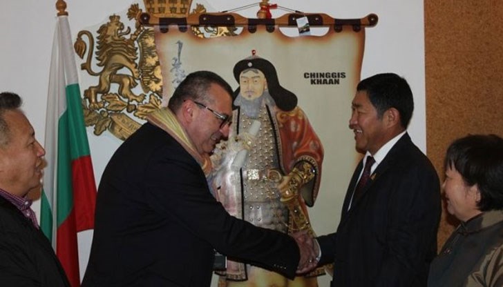Двама специалисти от Монголия ще приемат в УМБАЛ „МЕДИКА РУСЕ“