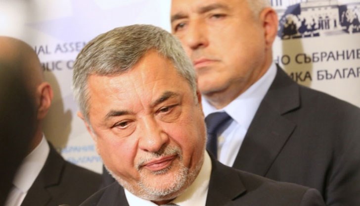 А да не дава Господ да решат да имат второ дете! Какво нахалство! А да не дава Господ да решат да имат второ дете! Какво нахалство!