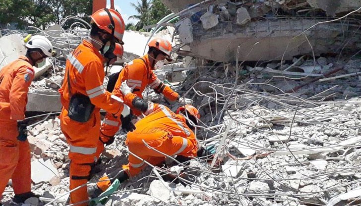 Междувременно ново земетресение беше регистрирано близо до южния индонезийски остров Флорес Междувременно ново земетресение беше регистрирано близо до южния индонезийски остров Флорес