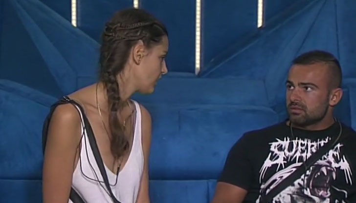 Ричи се кълне, че е правил секс с Розмари, тя отрича Ричи се кълне, че е правил секс с Розмари, тя отрича