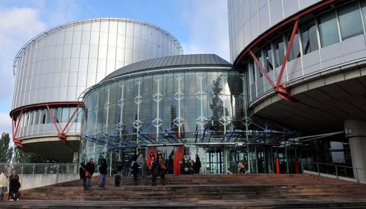 Предприемачът построил хотел върху свлачище край Варна Предприемачът построил хотел върху свлачище край Варна