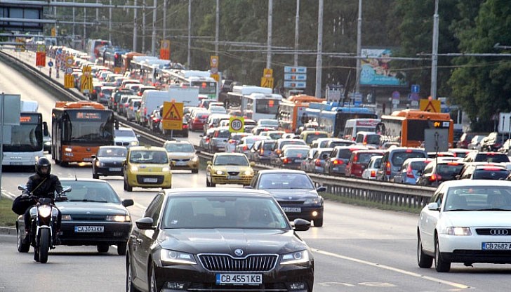 С 2,3 пъти се увеличава данъчното бреме за автомобили до 5 години