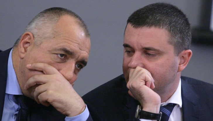 Бюджетът отчита рекорден излишък при извършени само 30% от планираните инвестиции Бюджетът отчита рекорден излишък при извършени само 30% от планираните инвестиции