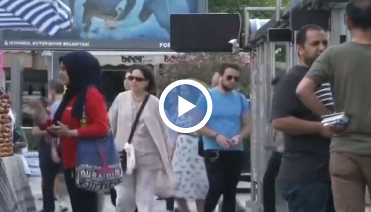 Колони от български автомобили задръстват пътя към южната ни съседка