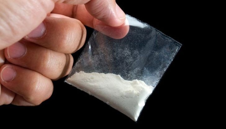 След задържането му е извършен оглед на жилището, обитавано от него