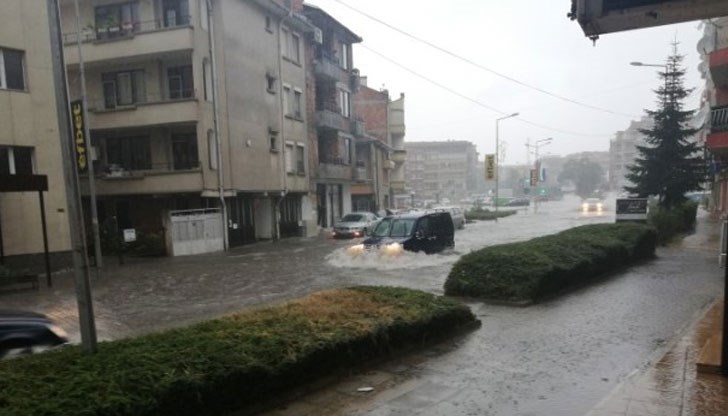 Лошото време в Поморие е част средиземноморския циклон, който премина през Гърция
