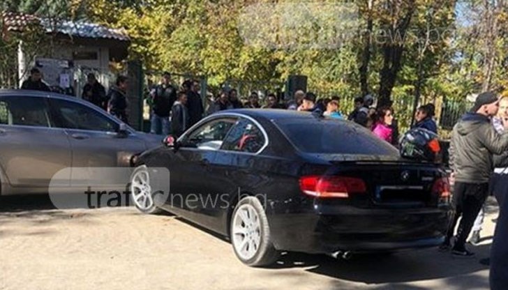 Ученик от 12 клас от училището е ударил колата на учителка по български и немски