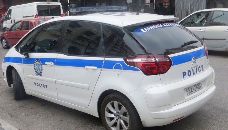 Гръцки катаджии вземат книжка, талон на колата и регистрационни табели за два месеца заради неправилно паркиране