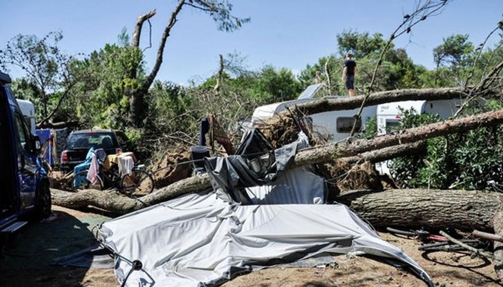 Тропическата буря се отправи към Испания Тропическата буря се отправи към Испания