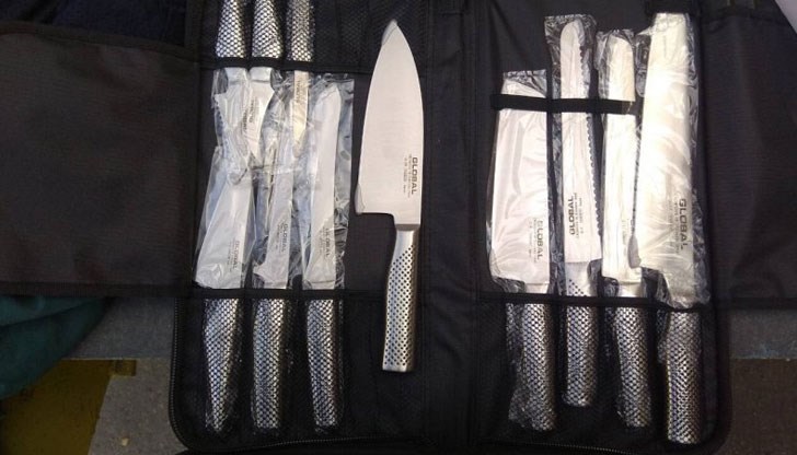 Фалшиви ножове от стомана на световна японска марка