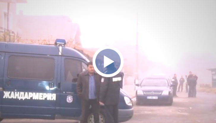 Снощи петима полицаи бяха замеряни с камъни в махала в града