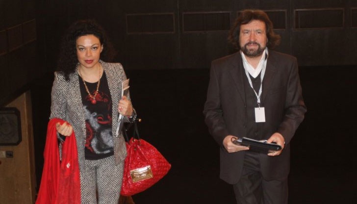 Сеир, евтина манипулация и ефектното за избиратели послание: "Мразете богаташите!" Сеир, евтина манипулация и ефектното за избиратели послание: "Мразете богаташите!"