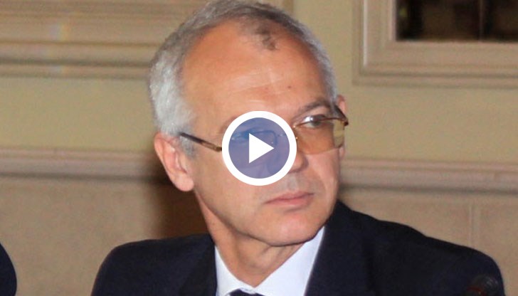 Васил Велев: Несправедливо е спрямо останалите работещи двете години отпуск по майчинство да се броят за отработени